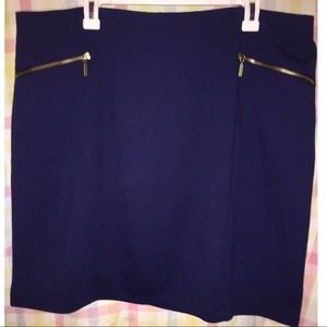 🎈skirt with faux gold zippers